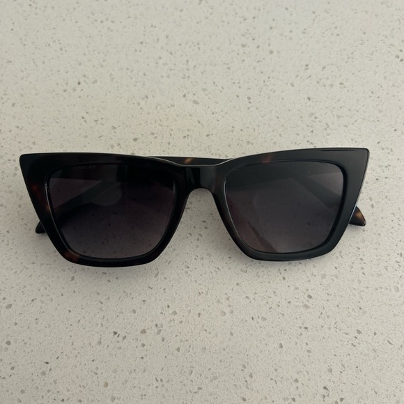 Sunglasses Bundle - RayBan, Urban Outfitters, Quay Australia